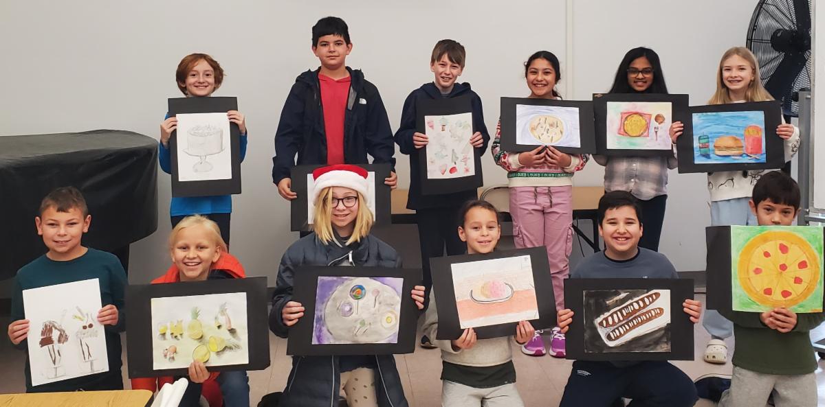 header image Kinds in a Montessori classroom